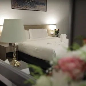 laten-suites-al-salim-jeddah.jeddahhotels.net/