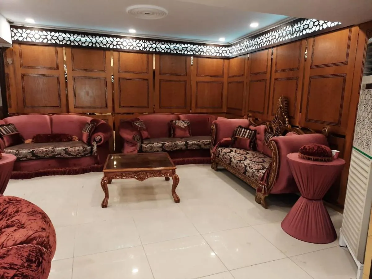 فندق بلورة المزن Hotell