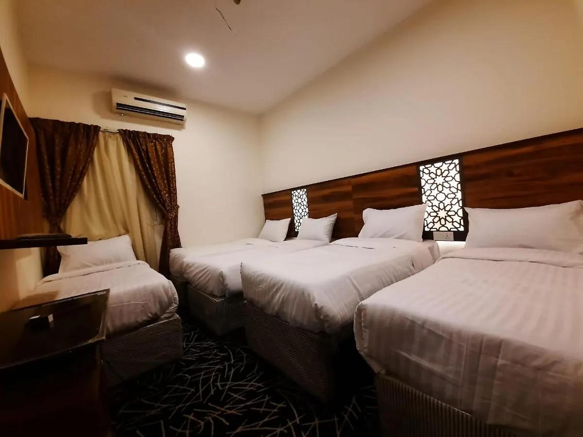 Hotel فندق بلورة المزن